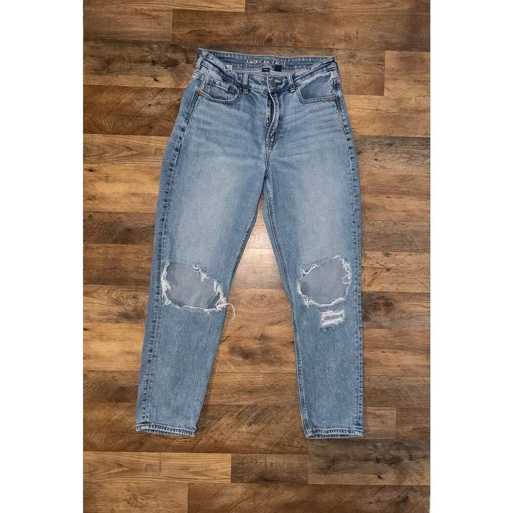American Eagle women’s STRIGID distressed mom jeans